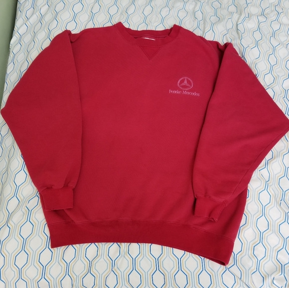 Vintage Mercedes Benz Embroidered Sweatshirt Red - Picture 2 of 8